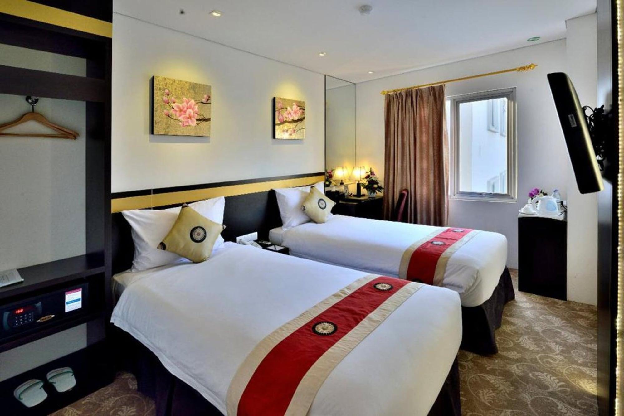 Hotel Gino Feruci Kebon Jati By Kagum