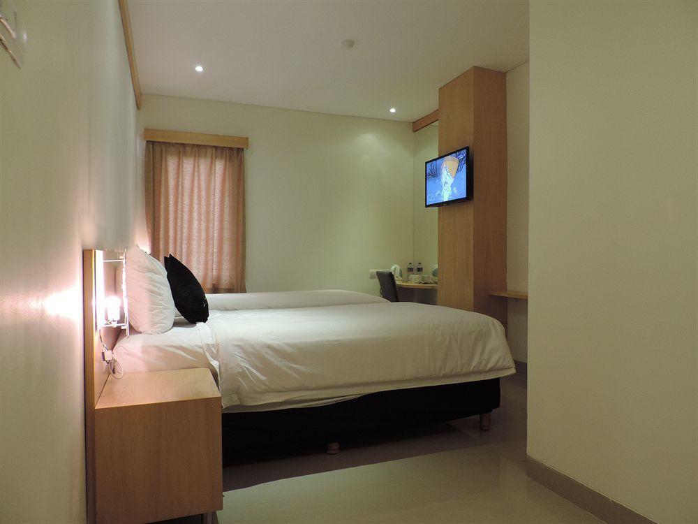 Gino Feruci Kebon Jati By Kagum 4*