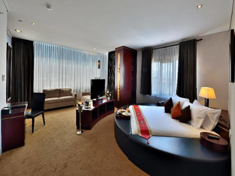 Gino Feruci Kebon Jati By Kagum Hotel 4*